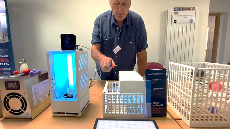Fête de la science 2021 - Atelier IDR, la filtration vs la photocatalyse - Experiences de démonstration
