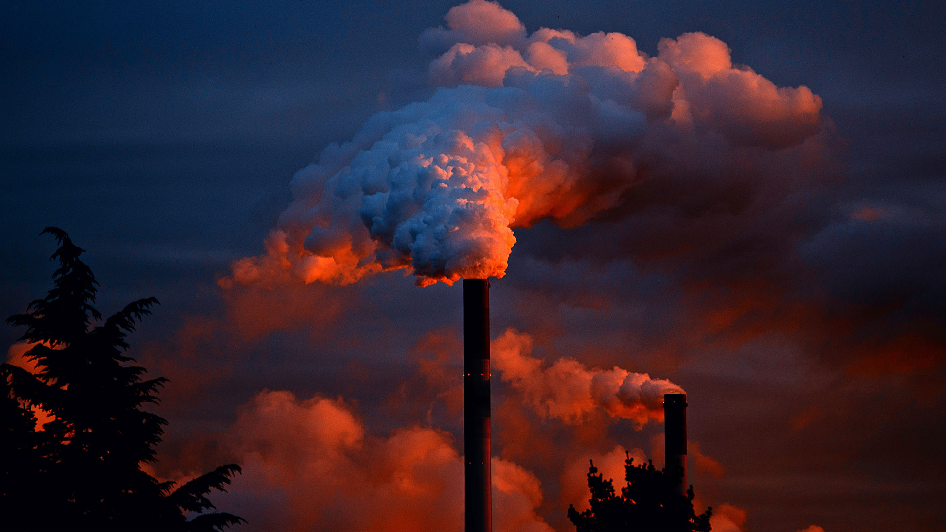 Image montrant une usine qui pollue l'environnement