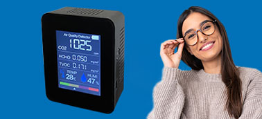 scanair co2 mini plus femme serieuse qui sourit