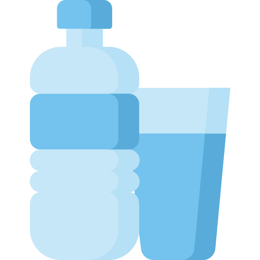 bouteille et verre d'eau en plastique recycler