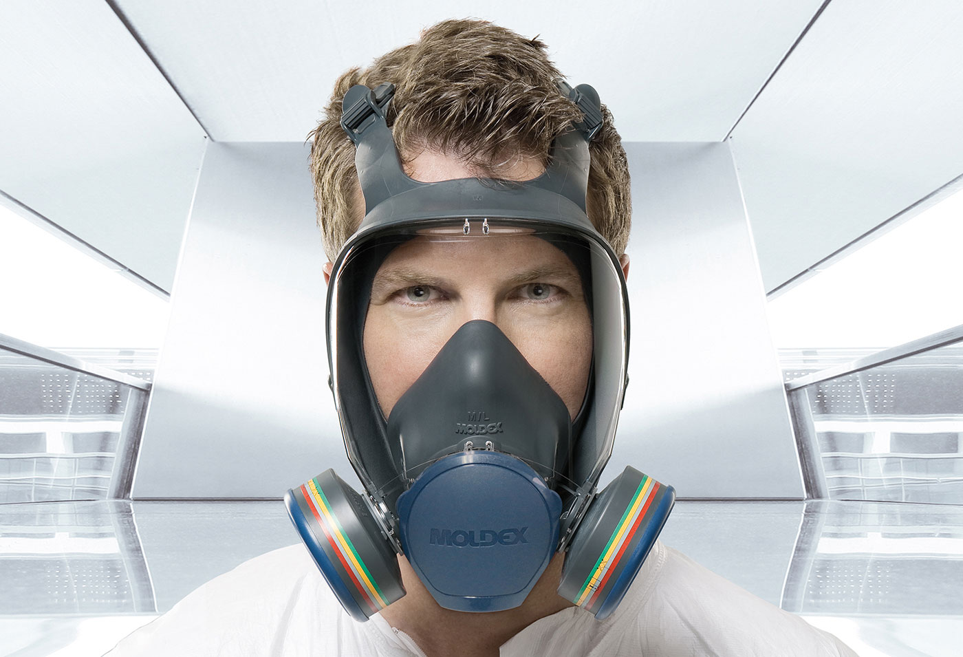 masque moldex 9000 porté de face